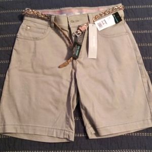 Lee Total Freedom Shorts, Size 8